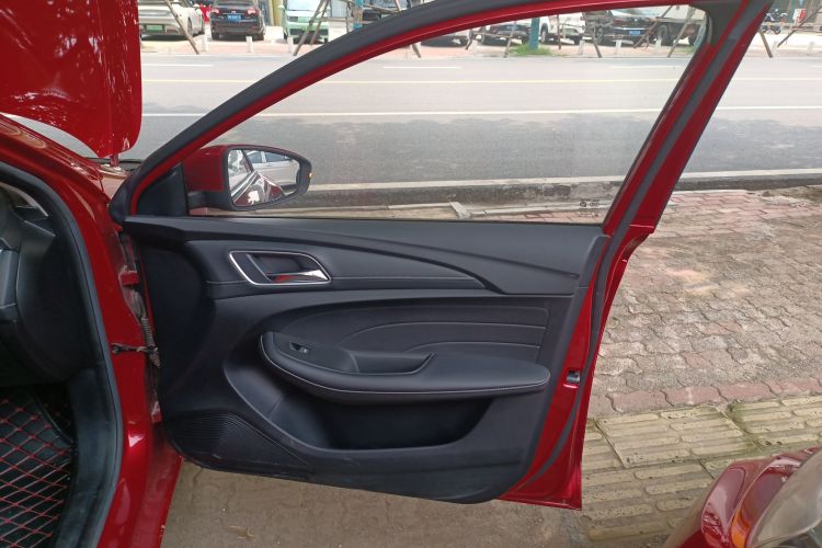 荣威i5 2020款 1.5L 自动4G互联领豪旗舰版中控内饰7005