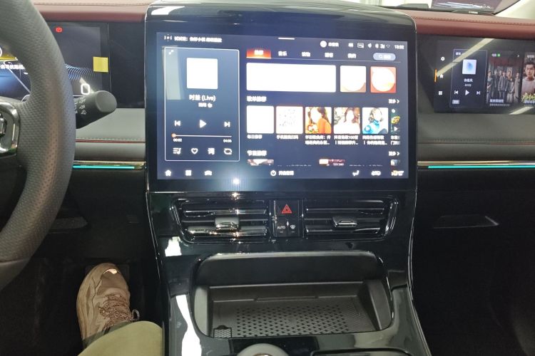 广汽传祺 传祺E9 2023款 E9 MAX中控内饰16