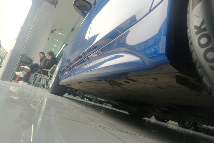 宝马3系 2018款 320i M运动套装局部细节9002