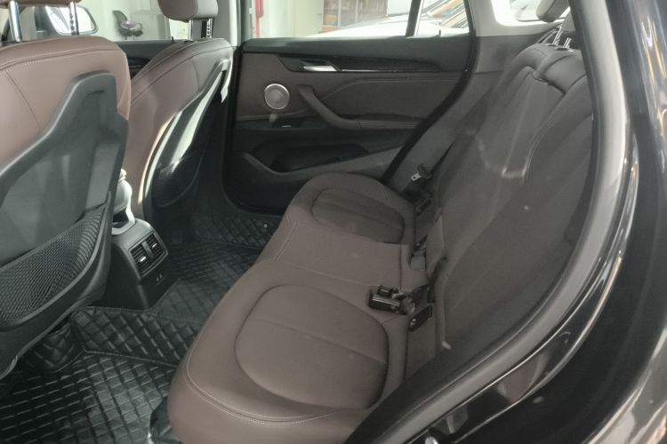 宝马X1 2022款 sDrive25Li 领先型中控内饰21