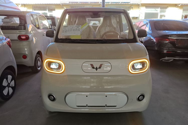 五菱汽车 宏光MINIEV 2024款 第三代 215km 青春版车身外观2