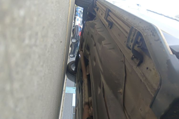 Jeep 大指挥官 2018款 2.0T 四驱尊享导航版 国V局部细节9001