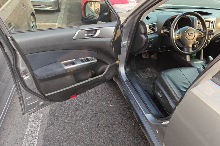 斯巴鲁 森林人 2011款 2.5XS 自动豪华版中控内饰20