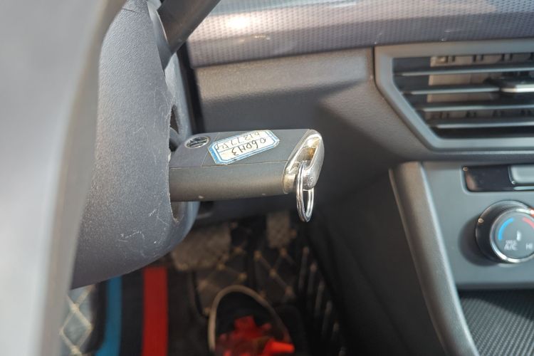 大众 宝来 2023款 200TSI DSG畅行版中控内饰11