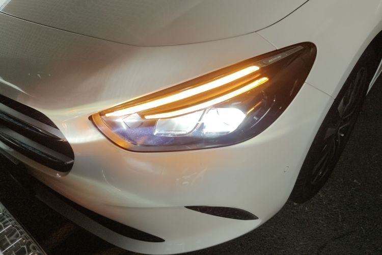 奔驰B级 2022款 改款 B 200 动感型局部细节36