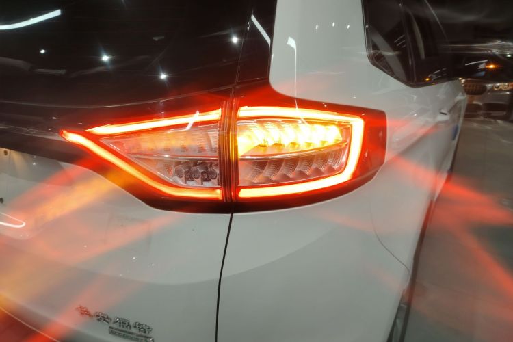 福特 锐界 2018款 改款 EcoBoost 245 两驱铂锐型 5座 国V车身外观6006