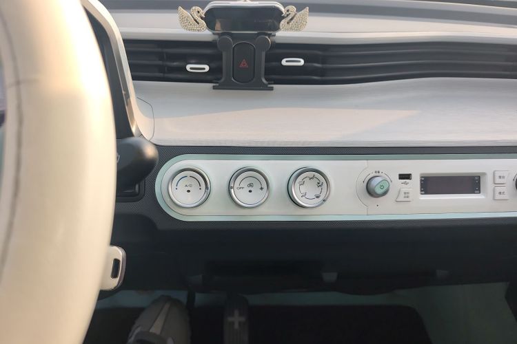 五菱汽车 宏光MINIEV 2021款 马卡龙时尚款 磷酸铁锂中控内饰16