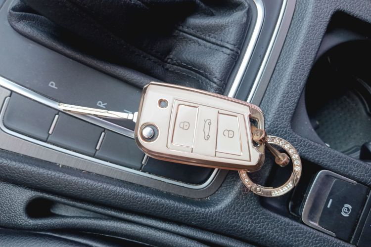 大众 高尔夫 2015款 1.6L 自动舒适型中控内饰11