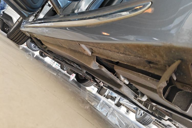 英菲尼迪Q50L 2015款 2.0T 悦享版局部细节9002