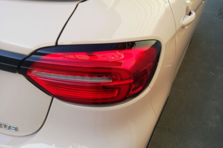 零跑汽车 零跑T03 2024款 310舒享版车身外观9