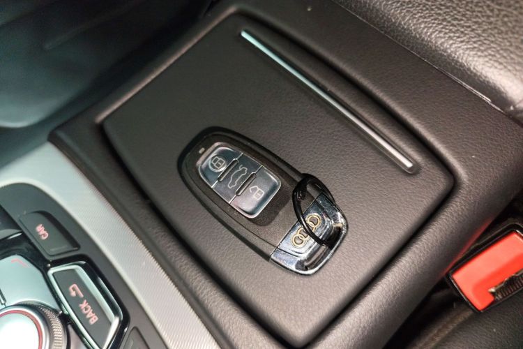 奥迪A6(进口) 2017款 Avant 35 TFSI 时尚型中控内饰7001