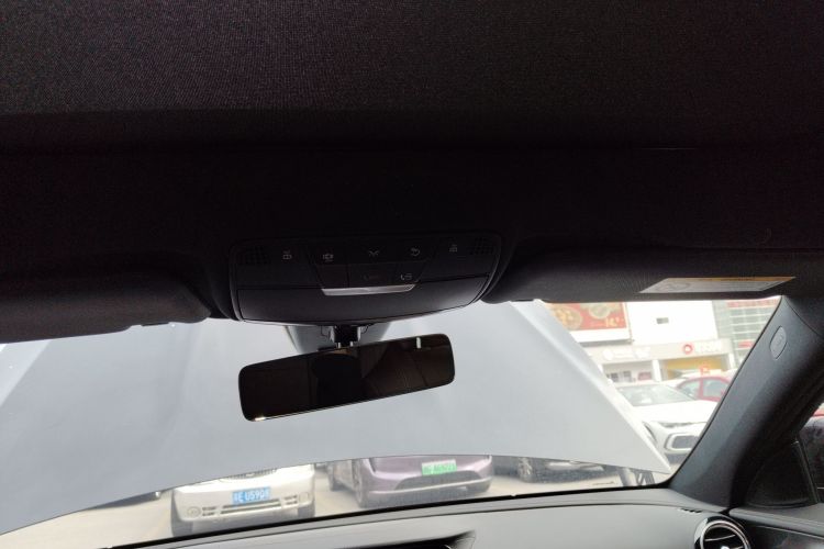 奔驰E级(进口) 2022款 E 260 时尚型运动版局部细节22