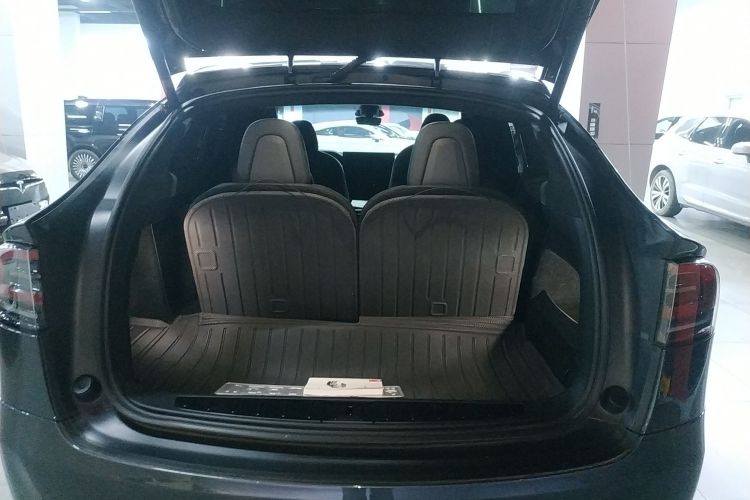 特斯拉 Model X 2023款 双电机全轮驱动版局部细节23