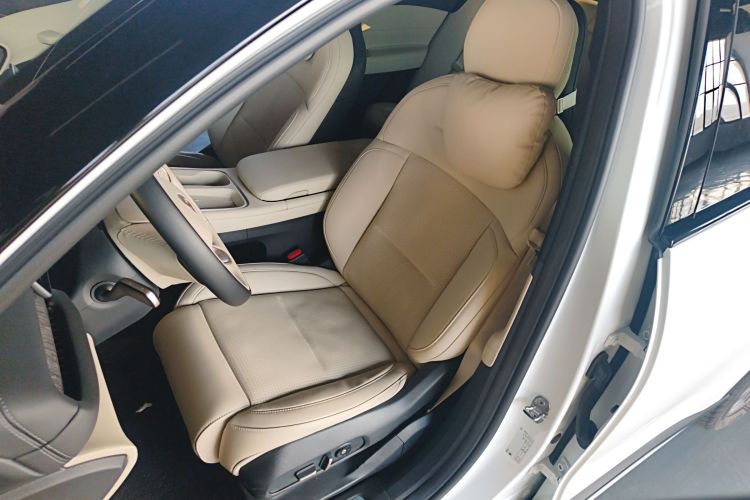 蔚来ES6 2024款 75kWh中控内饰19