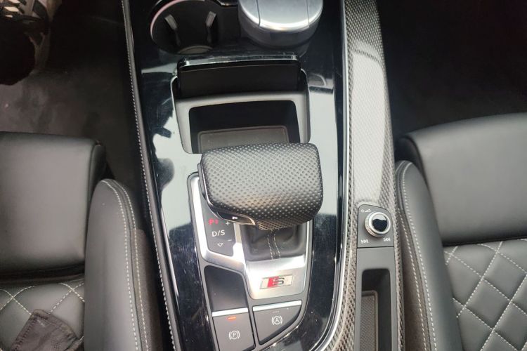 奥迪S4 2020款 S4 3.0TFSI中控内饰18