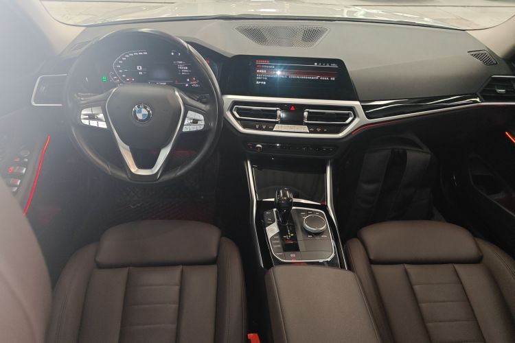 宝马3系 2020款 320i 运动套装中控内饰12