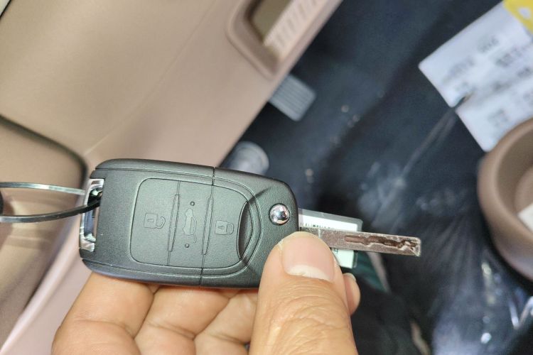 五菱汽车 宏光MINIEV 2025款 四门版 进阶款中控内饰11