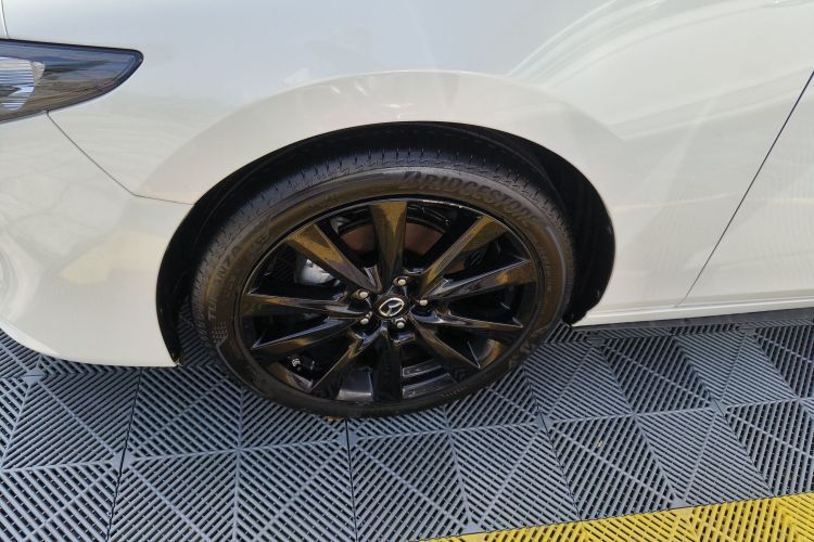 马自达3 昂克赛拉 2023款 2.0L 自动质炫版车身外观35