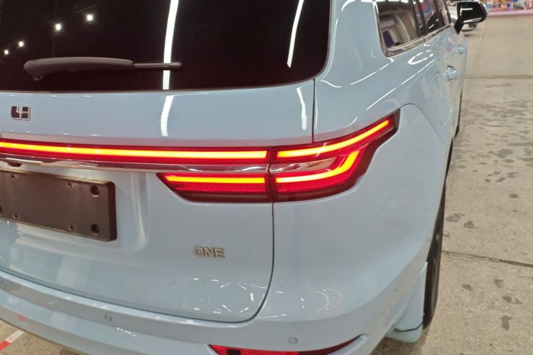 理想汽车 理想ONE 2021款 增程6座版车身外观9