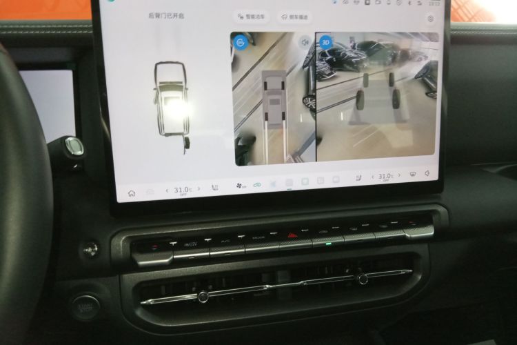 坦克300 2025款 2.0T 征服者中控内饰16