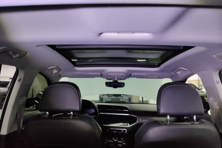 奥迪Q3 2019款 35 TFSI 进取动感型局部细节22