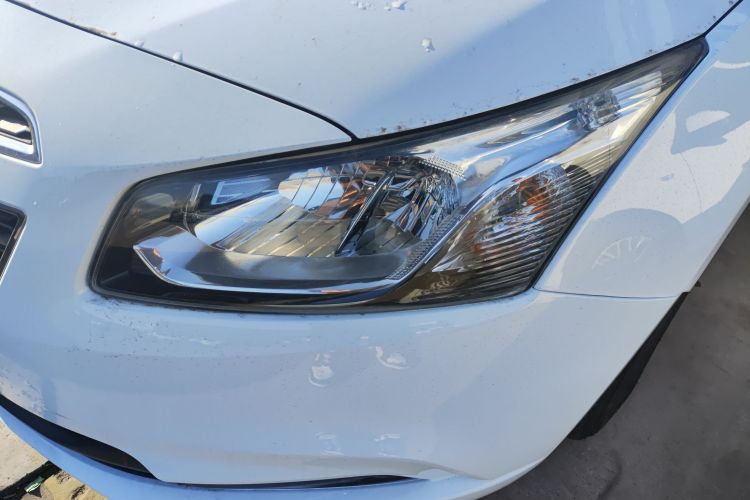 雪佛兰 科鲁兹 2015款 1.5L 经典 SL MT局部细节36