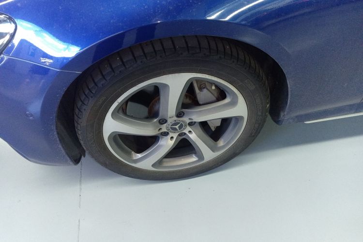 奔驰E级 2018款 E 300 L 运动豪华型车身外观6007