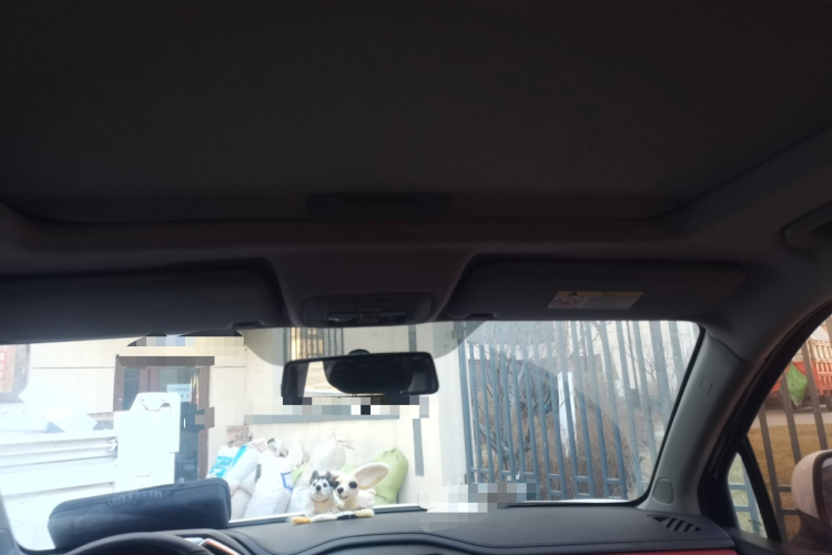 中华V3 2017款 1.5L 自动智能型中控内饰22