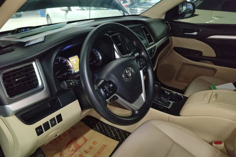 丰田 汉兰达 2018款 2.0T 两驱精英版 5座 国V中控内饰13