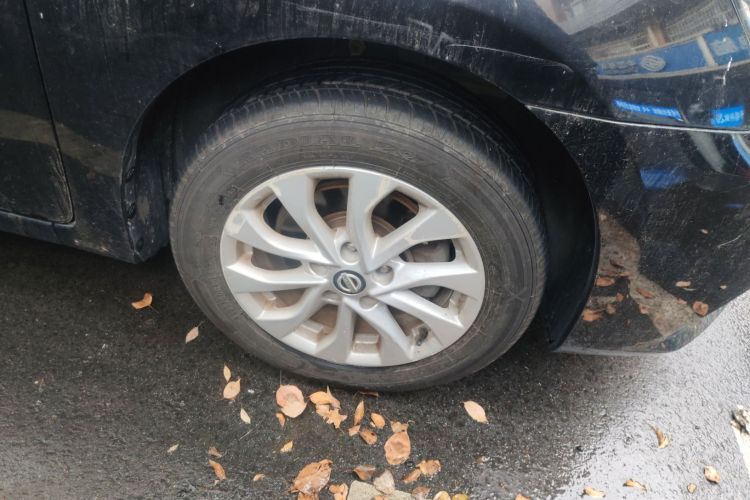 日产 轩逸 2019款 1.6XV CVT智联尊享版 国VI车身外观10