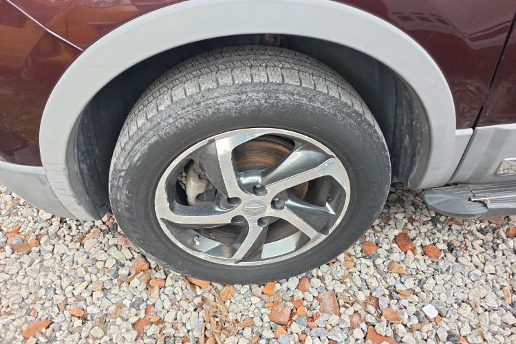 海马S5 2016款 1.6L 手动智能豪华型科技版车身外观6007