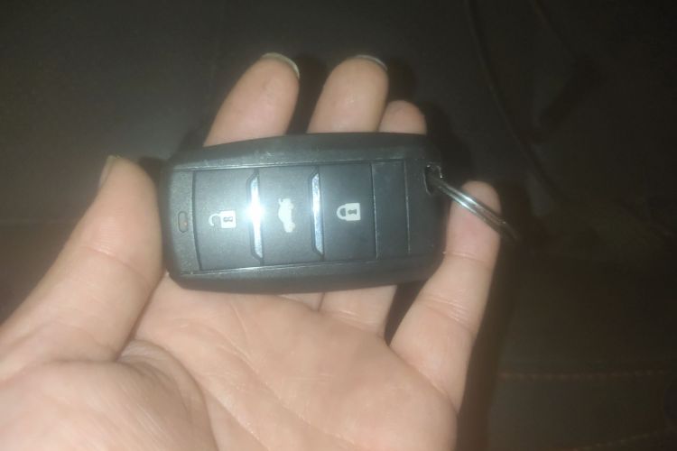 长安CS75 2016款 1.8T 自动精英型 国IV中控内饰11