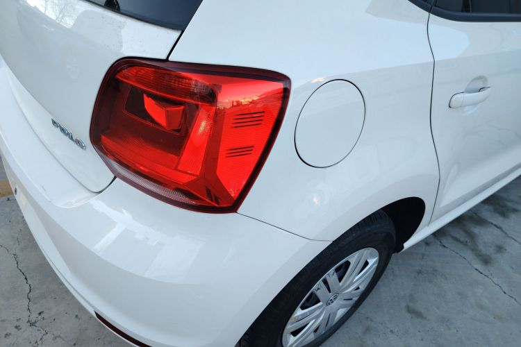 大众 Polo 2016款 1.4L 手动风尚型车身外观9