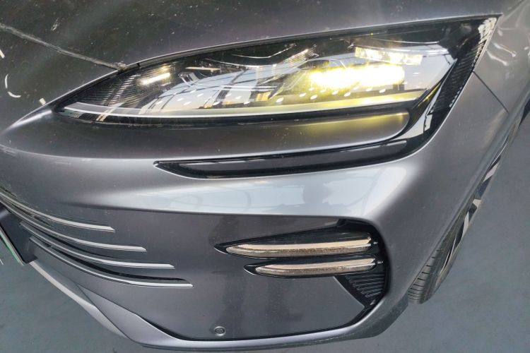 比亚迪 宋PLUS新能源 2023款 冠军版 DM-i 110KM 旗舰型局部细节36