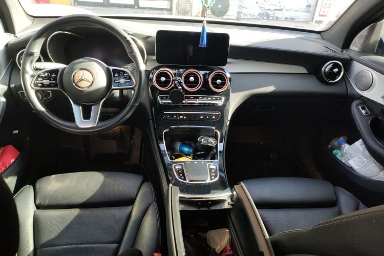 奔驰GLC轿跑 2020款 GLC 260 4MATIC 轿跑SUV中控内饰12