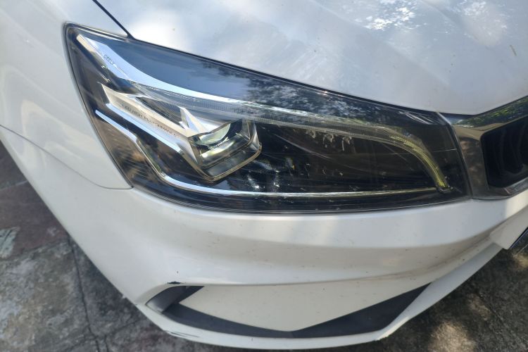 吉利汽车 帝豪 2021款 UP 1.5L CVT向上版车身外观6006