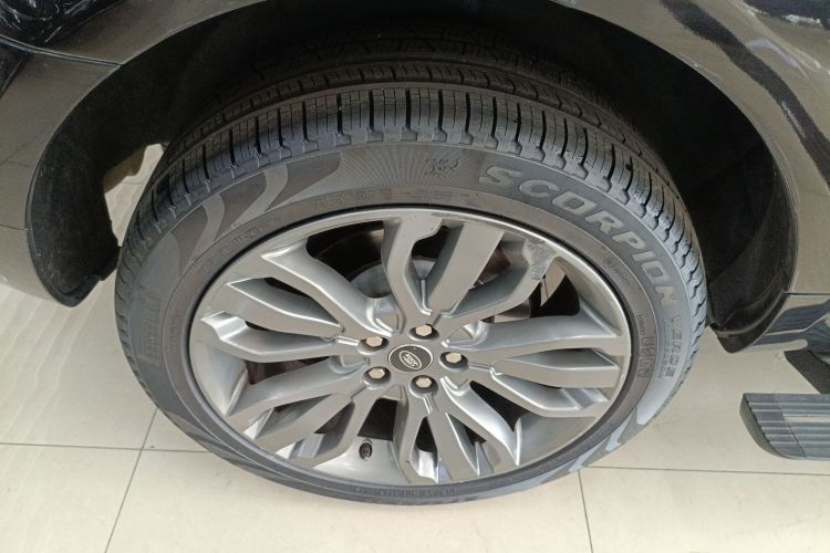 路虎 揽胜运动版 2017款 3.0 SC V6 HSE DYNAMIC车身外观6008