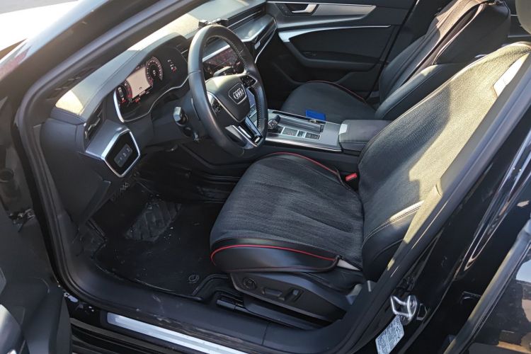 奥迪A6L 2019款 45 TFSI quattro 臻选动感型中控内饰19