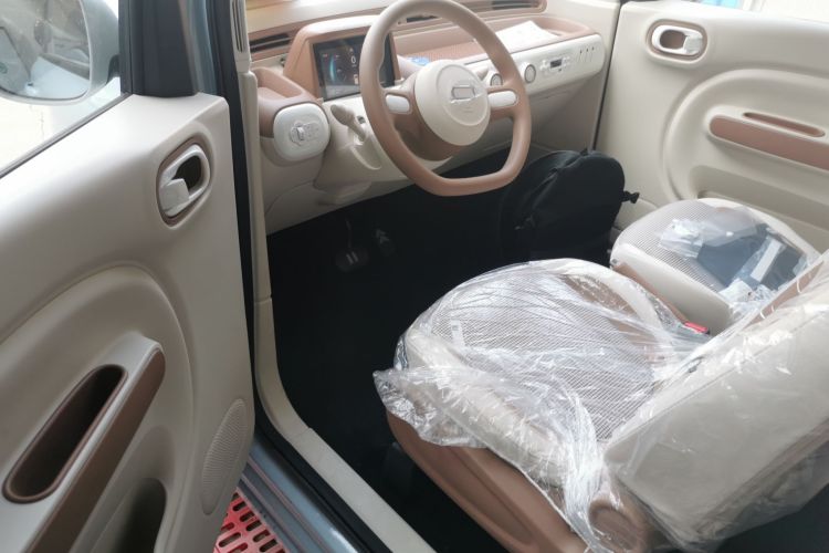 奔腾小马 2026款 222km 炫彩马中控内饰19