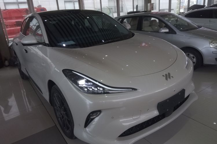 智己汽车 智己LS6 2025款 长续航灵蜥智享版车身外观3