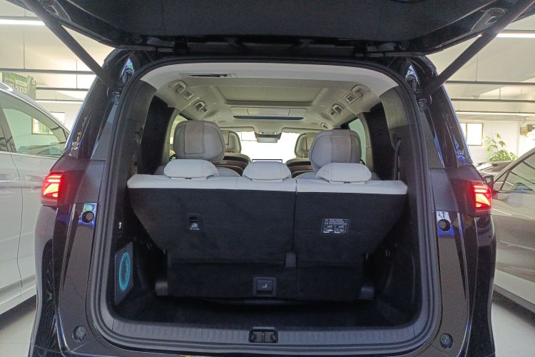 比亚迪 夏 2025款 DM-i 1.5T 180km 卓越型机舱底盘23