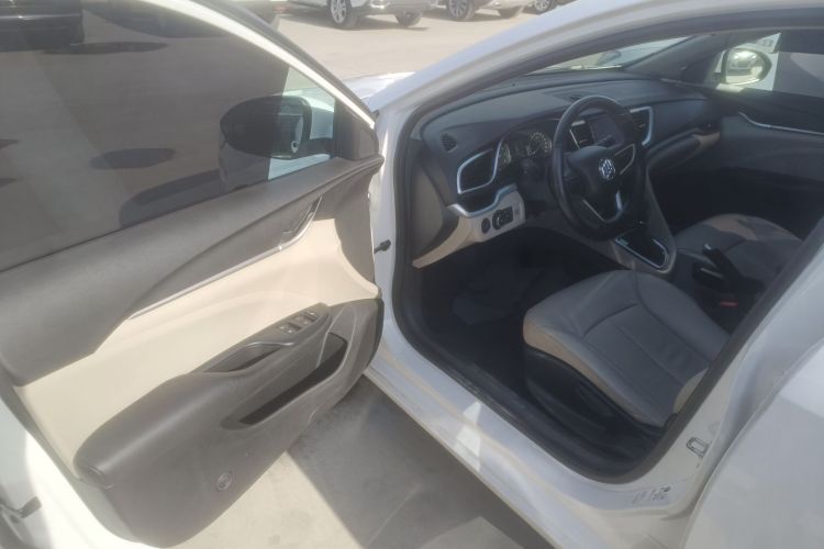 别克 英朗 2018款 15T 双离合精英型 国V中控内饰20