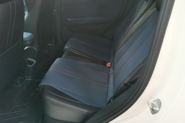 比亚迪 海鸥 2024款 荣耀版 305km 活力版中控内饰21