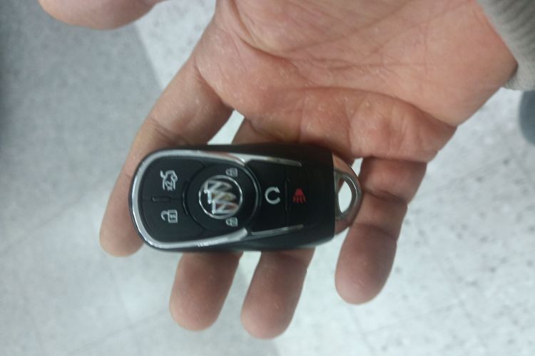 别克 君越 2021款 552T 豪华型中控内饰11