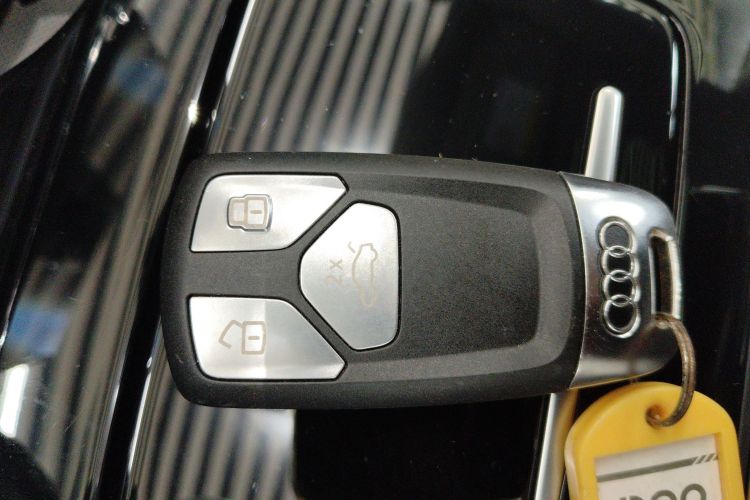 奥迪A5 2024款 Sportback 40 TFSI 时尚动感型中控内饰7001