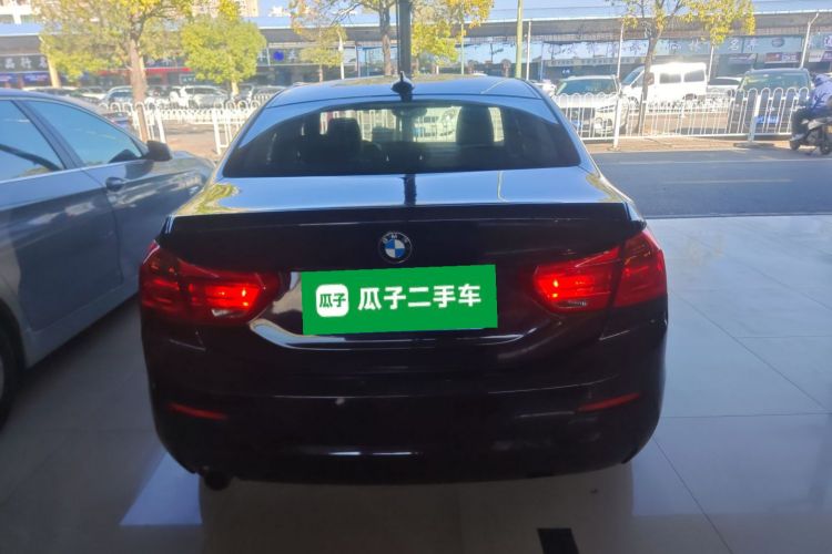 宝马1系 2018款 118i 时尚型车身外观6