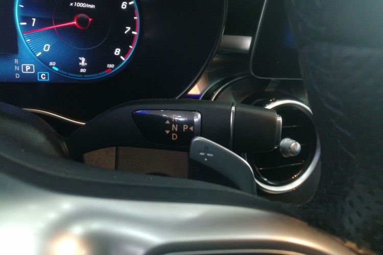 奔驰C级 2020款 改款 C 200 L 时尚型运动版局部细节18