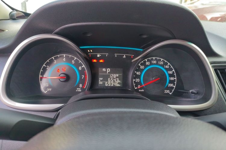 雪佛兰 科沃兹 2018款 320 自动欣享天窗版局部细节14