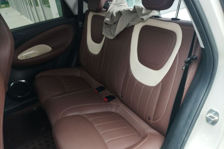 五菱汽车 五菱缤果 2024款 333km 灵犀互联款中控内饰7004