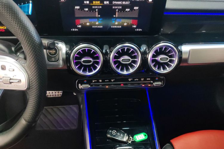奔驰GLB AMG 2021款 AMG GLB 35 4MATIC中控内饰16